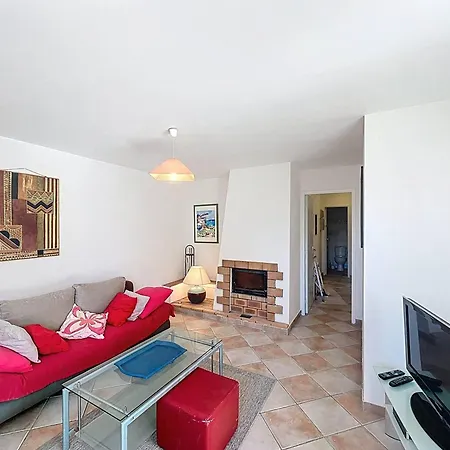 Paisible A 100m De La Plage, Avec Jardin - Fr-1-770-50 * Saint-Cyr-sur-Mer